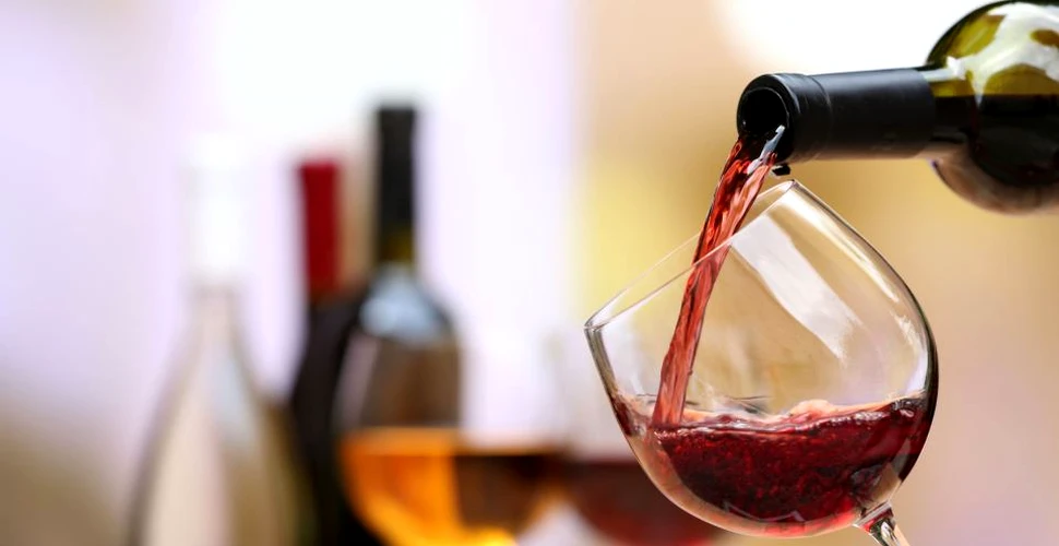 Comandarea vinului la restaurant poate fi problematică: ce trebuie să faci pentru a nu greşi