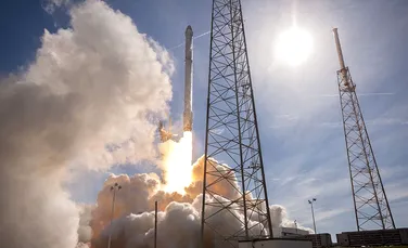 Space X a lansat în spaţiu nava secretă Zuma. Elon Musk prezintă noi informaţii cu privire la primul zbor al megarachetei Falcon Heavy