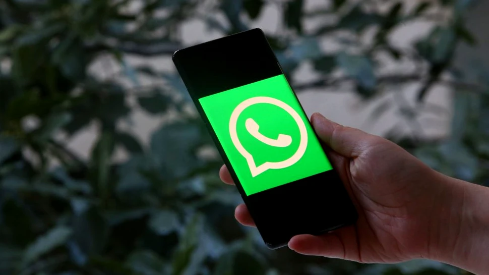 Mesajele cu greșeli de pe WhatsApp vor putea fi corectate după ce au fost trimise