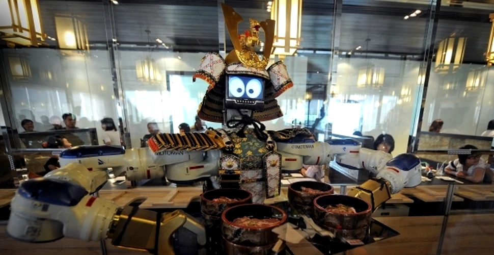 Chelnerii-roboţi sunt folosiţi în din ce în ce mai multe ţări asiatice! (VIDEO)
