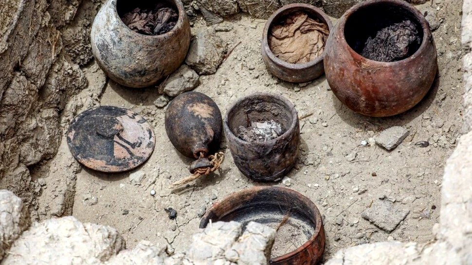 „Cele mai mari și mai complete” ateliere de mumificare, descoperite de arheologi la Saqqara