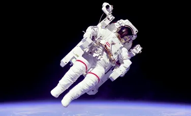 Space X a publicat primele imagini cu noul costum spaţial – FOTO