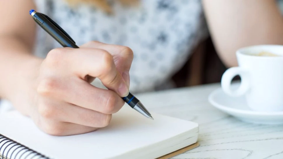 De ce trebuie să ştim să scriem de mână în era tastaturii