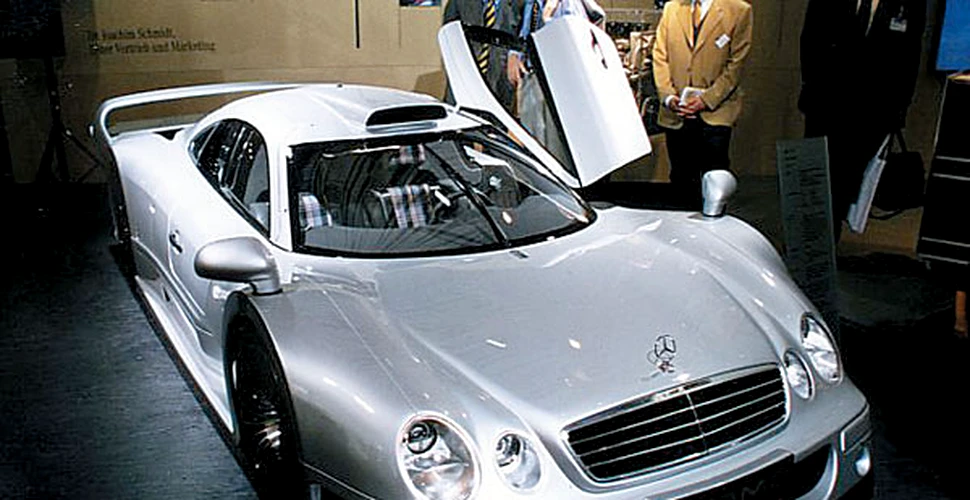 Mercedes – legenda stelei cu trei brate