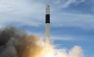 SpaceX va încerca aterizarea unei rachete pe o platformă maritimă fixă