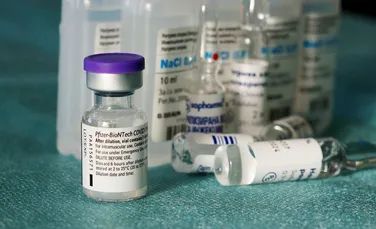 O singură doză de vaccin Pfizer nu protejează împotriva noilor tulpini de coronavirus – studiu
