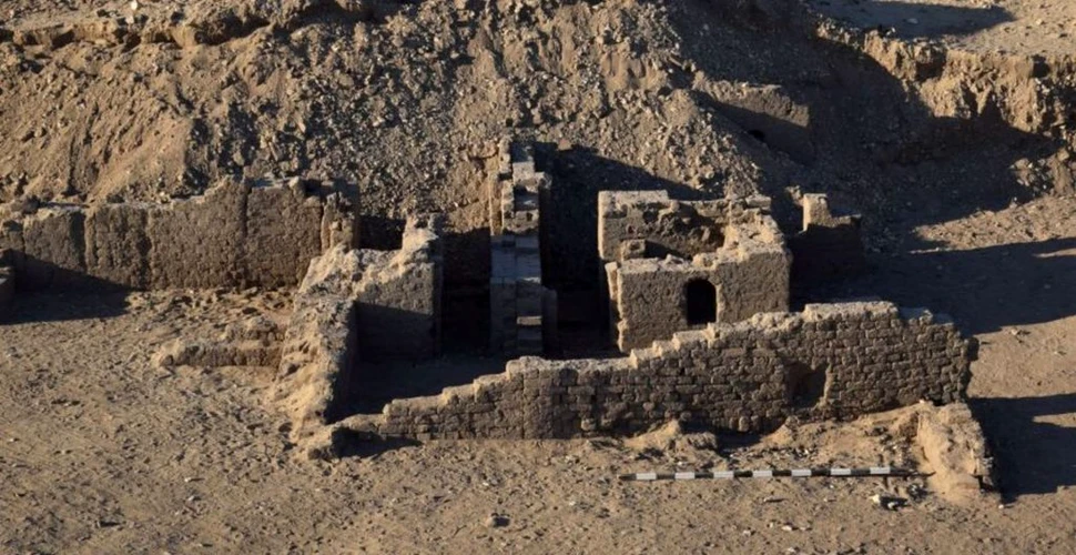 18.000 de ostrace care documentează viața de zi cu zi au fost descoperite în Egipt