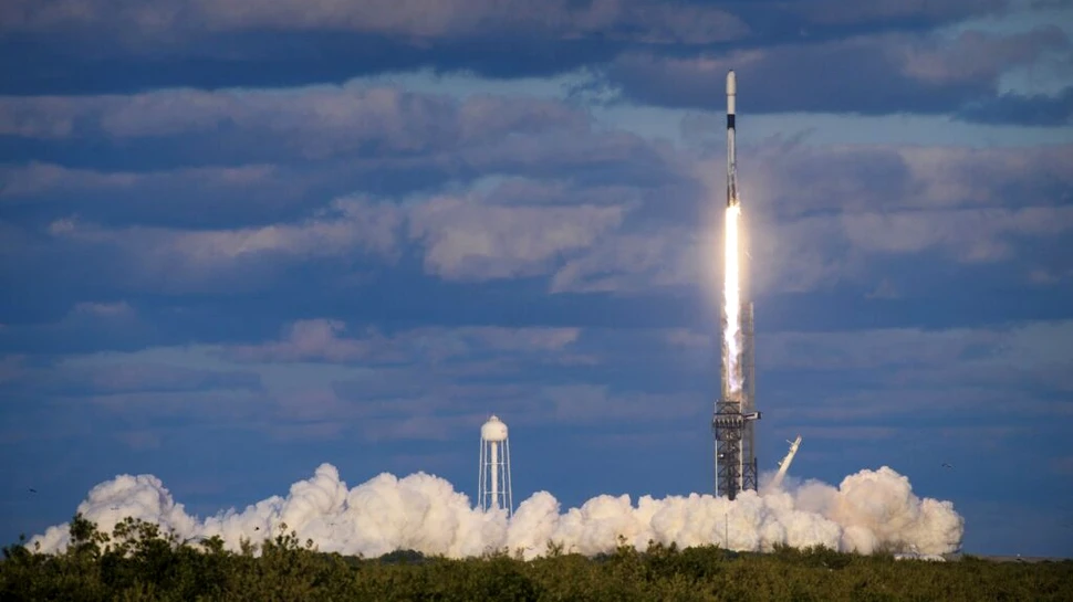 SpaceX a lansat pe orbită cel de-al doilea satelit spion al Coreei de Sud