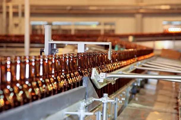 Sticlele brune - unul dintre cele mai răspândite ambalaje utilizate pentru bere