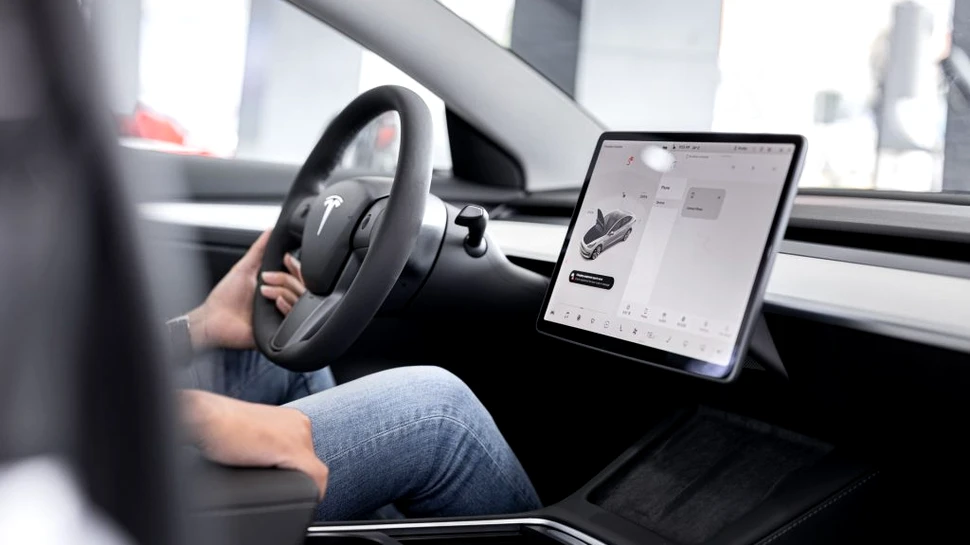 Mașinile electrice și hibride au o cotă de piață de două ori mai mare față de cea din urmă cu 6 luni