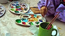 Cât plătesc părinții în fiecare an pentru educația copiilor?