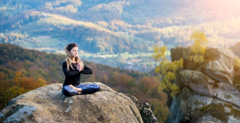 Meditaţia transcedentală, o soluţie pentru reducerea stresului la elevi şi profesori