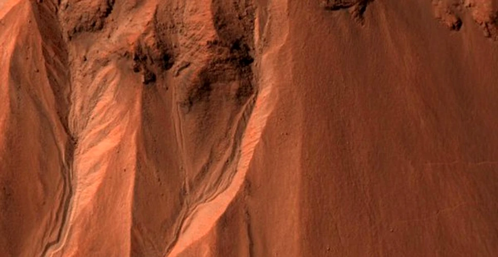 Imagini uimitoare de pe Marte: Amprenta Planetei Rosii