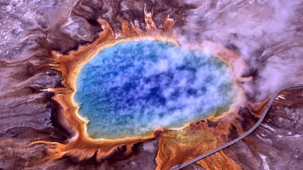 O descoperire a savanţilor la Yellowstone poate fi ”extrem de relevantă” pentru problema originii vieţii