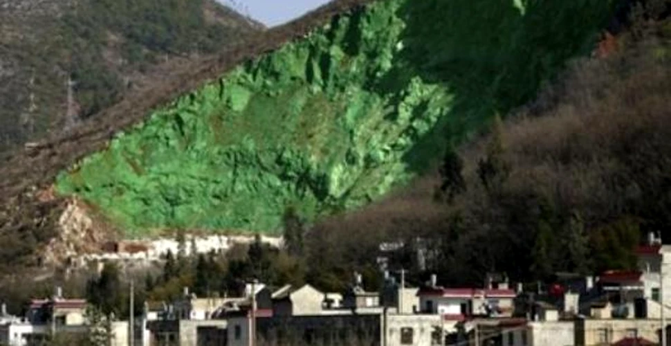 De ce si-au vopsit chinezii un munte in verde?