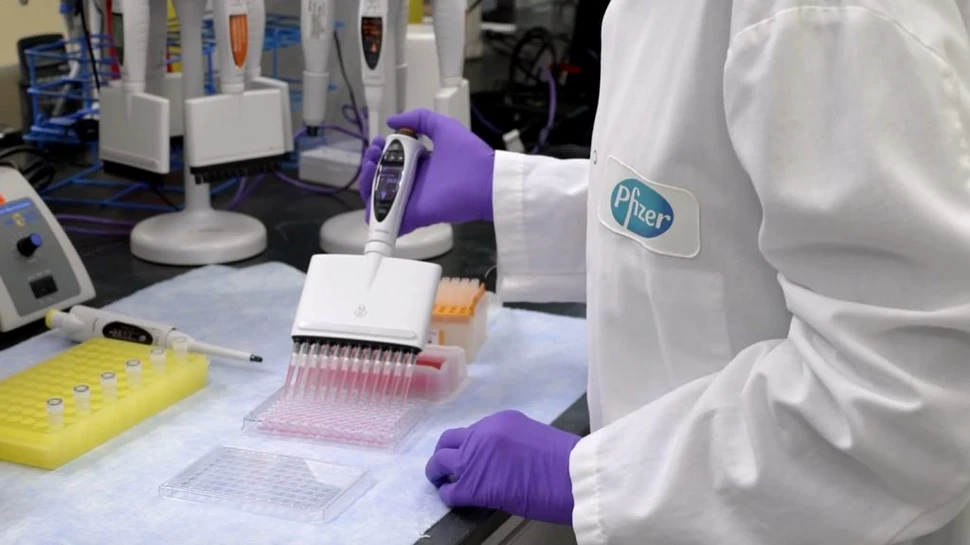 Unul dintre oamenii cheie de la Pfizer pleacă din companie