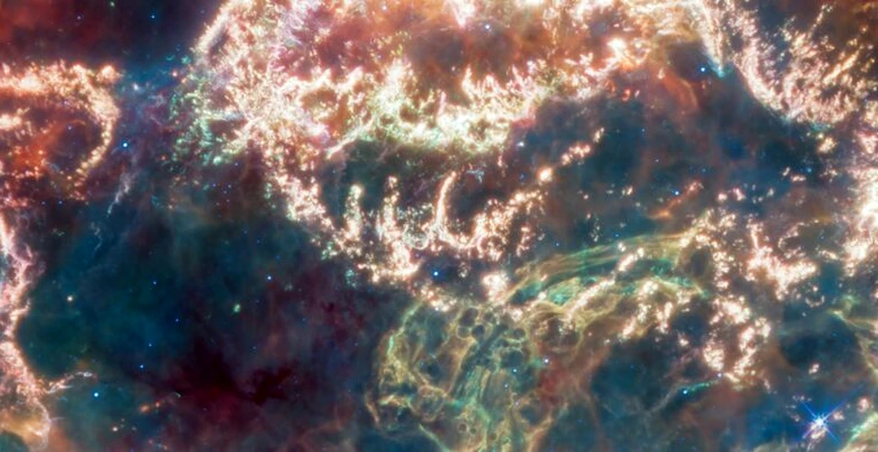 Webb a dezvăluit detalii greu de explicat despre supernova Cassiopeia A