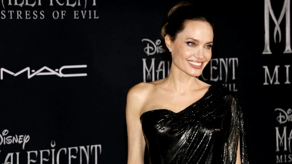 Angelina Jolie lucrează la conţinuturi pentru copii