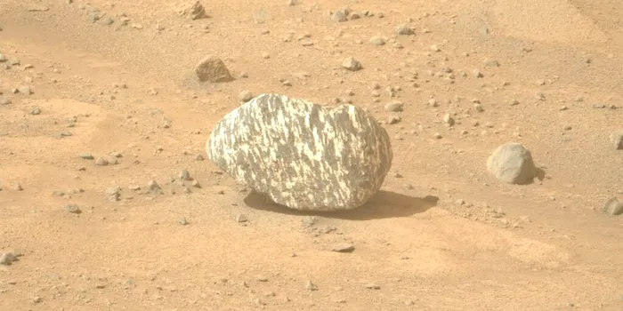 Roverul Perseverance a descoperit ceva nemaivăzut pe Marte până acum