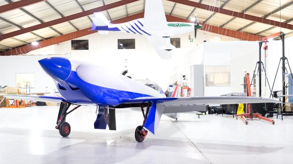 Rolls Royce vrea să doboare recordul de viteză pentru un avion electric