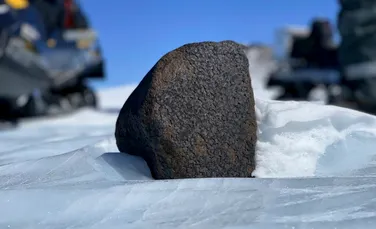 Un meteorit de șapte kilograme a fost descoperit în Antarctica