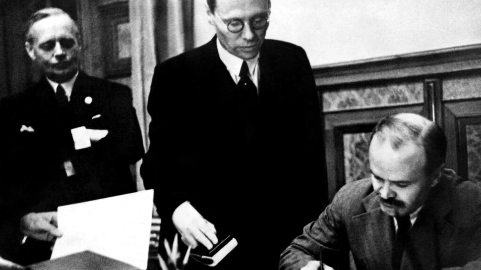 Pentru Hitler, „Balcanii începeau la Prut”. Sovieticii și „problema” Basarabiei