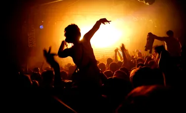 Ce riscă tinerii care consumă Ecstasy în cluburile aglomerate? Cercetătorii trag un semnal de alarmă