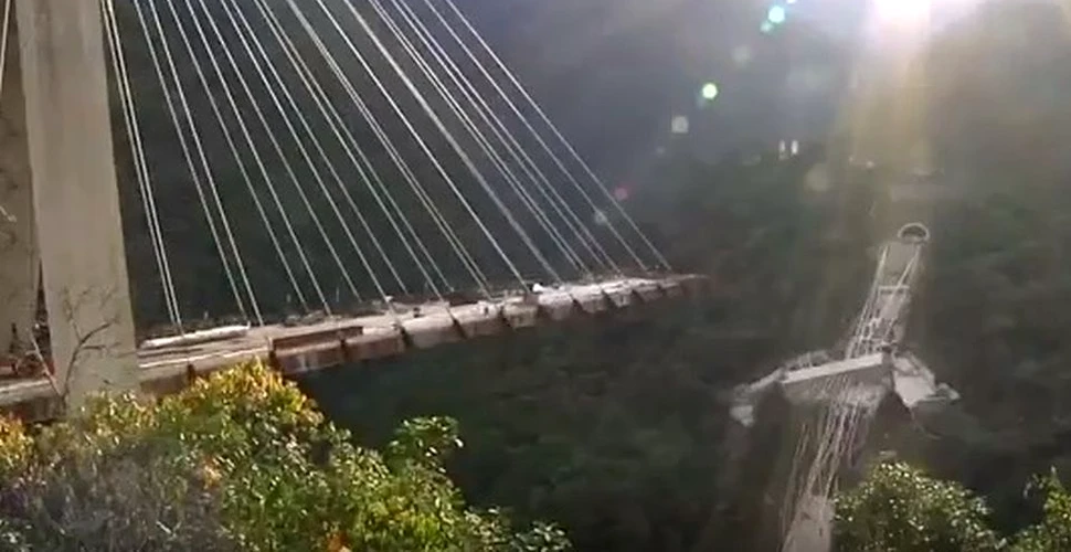 Nouă persoane au murit în urma prăbuşirii unui pod din Columbia -VIDEO