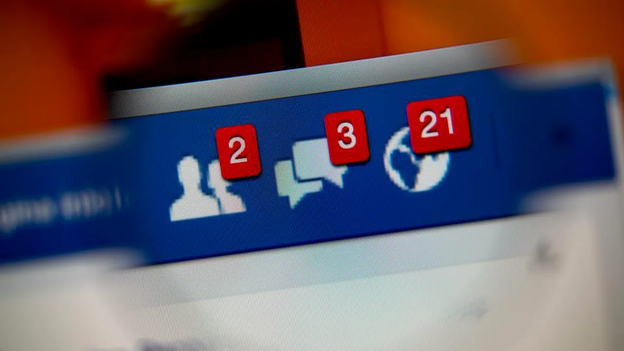 1-facebook-123rf 