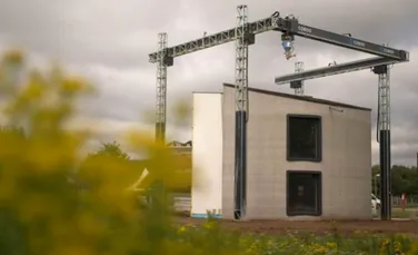 O întreagă casă cu etaj a fost creată cu cea mai mare imprimantă 3D din Europa