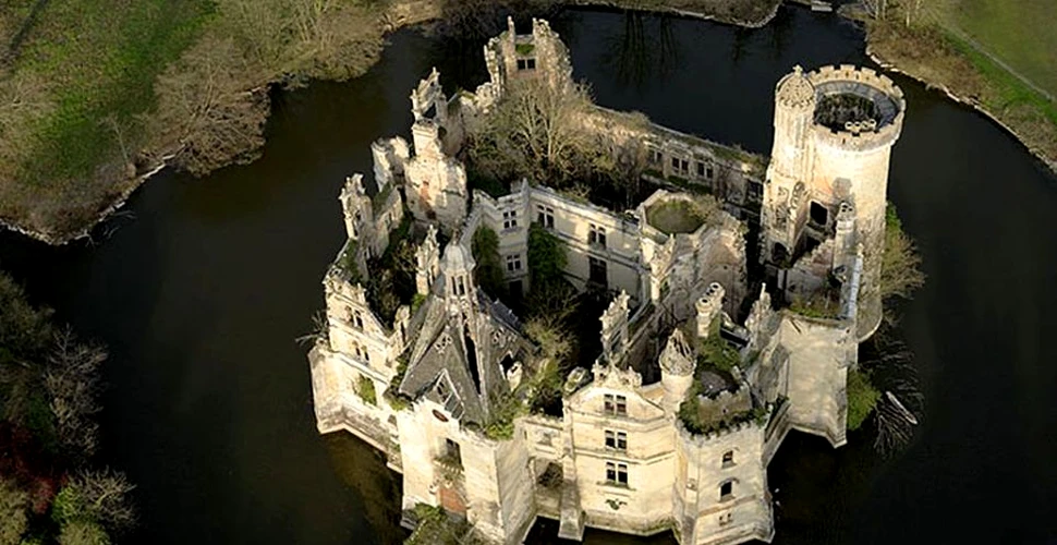 Povestea castelului Chateau: A reprezentat reşedinţa nobililor în trecut, însă în timp a fost abandonat şi lăsat să se deterioreze