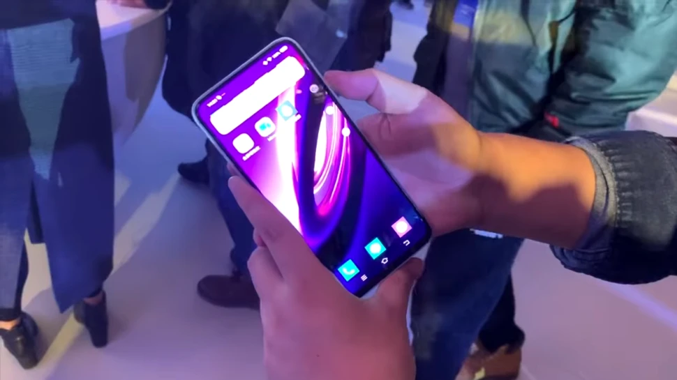 Clip de prezentare pentru Vivo Apex, telefonul cu senzor de amprentă pe tot ecranul – VIDEO