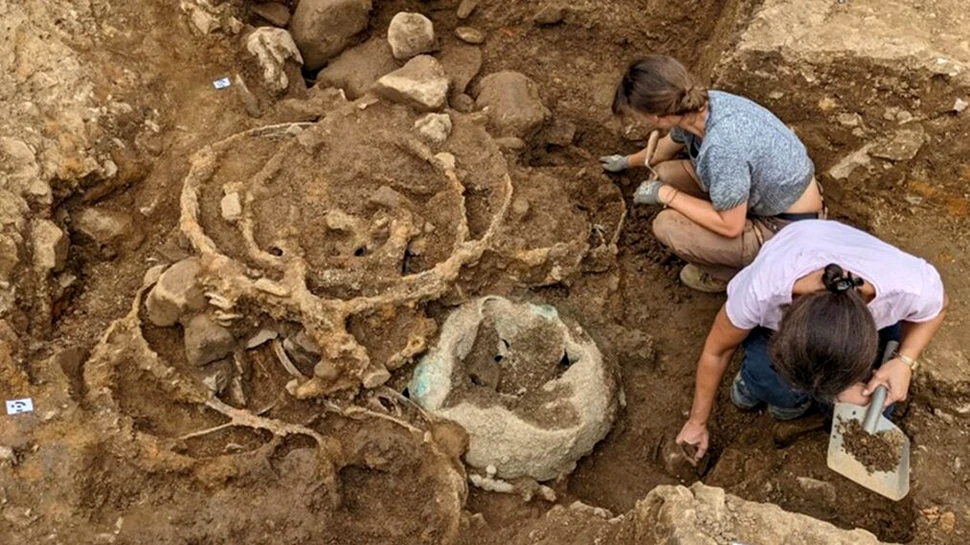 Tezaure uriașe din Epoca Fierului descoperite în Anglia ar putea proveni de la înmormântarea unei puternice regine celtice