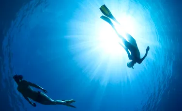 Vom putea respira sub apă? Un material „miraculos” inventat recent ne-ar putea da această capacitate