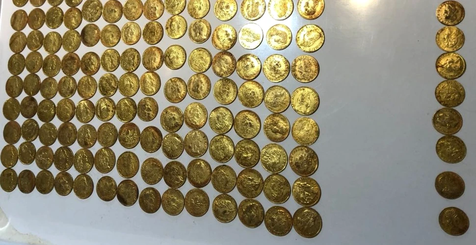 Monedele din aur găsite într-un conac din Franța s-au vândut la licitație cu peste un milion de euro