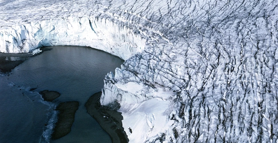 Descoperire tulburătoare: volumul gheţurilor care se topesc în Groenlanda s-a dublat faţă anii 2000