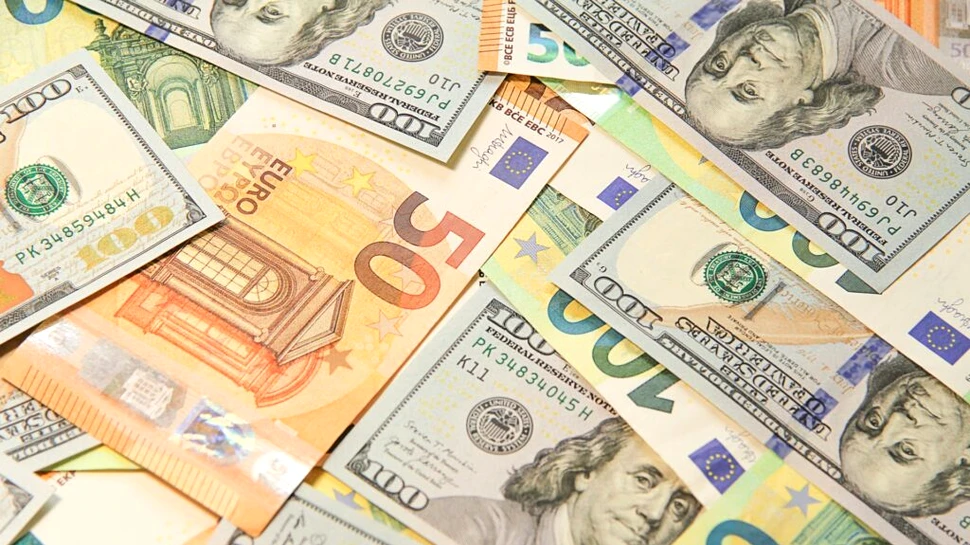 Polițiștii din Vrancea au găsit bancnote false de 4,1 milioane de euro