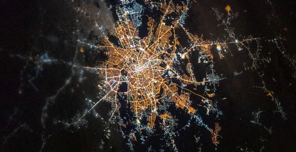 Luminile sclipitoare ale Bucureştiului, văzute de pe Staţia Spaţială Internaţională – FOTO