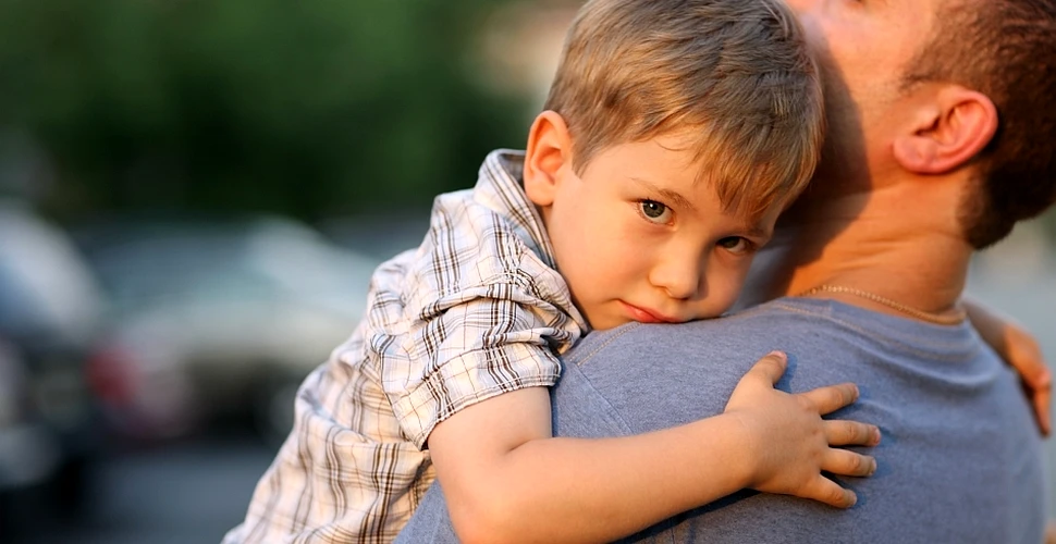 Cum schimbă divorţul relaţia dintre un copil şi părinţii săi? Un nou studiu oferă răspunsul