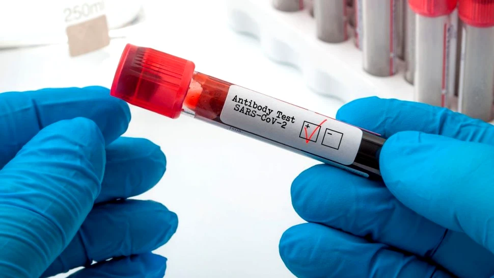 Aproape 80% dintre cei vaccinați sunt protejați în fața formelor grave de COVID, la 6 luni după rapel