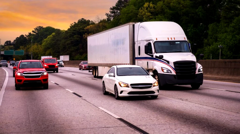 Politicienii din SUA se plâng că mașinile au devenit prea sigure. Ce propuneri au aceștia?