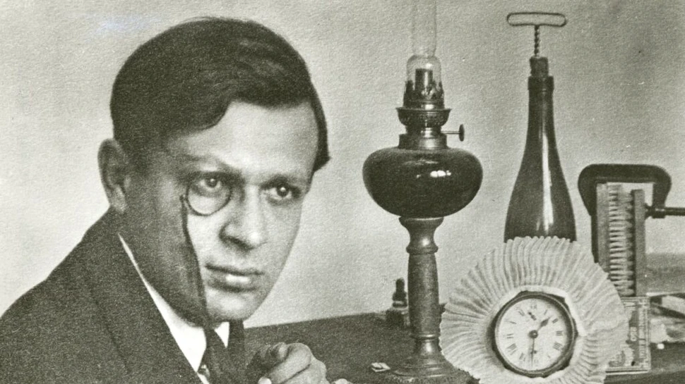 Dadaismul, curentul artistic iniţiat de românul Tristan Tzara