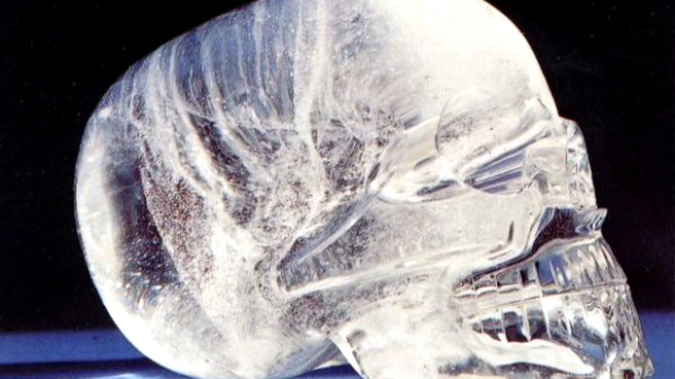 Craniile de cristal sunt falsuri moderne