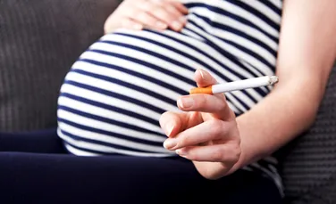 Fumatul în timpul sarcinii crește de trei ori riscul nașterii premature