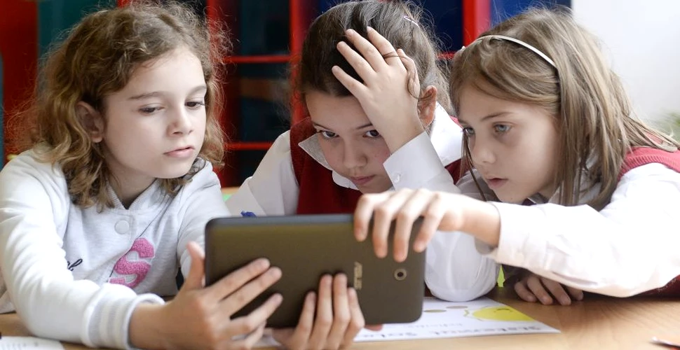 ”În şcoli elevul este pedepsit pentru ceea ce nu ştie.” Cum explică un psiholog situaţia sistemului de învăţământ din România