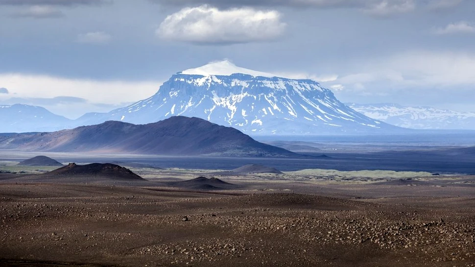 Motivul pentru care cercetătorii vor să foreze în inima unui vulcan din Islanda