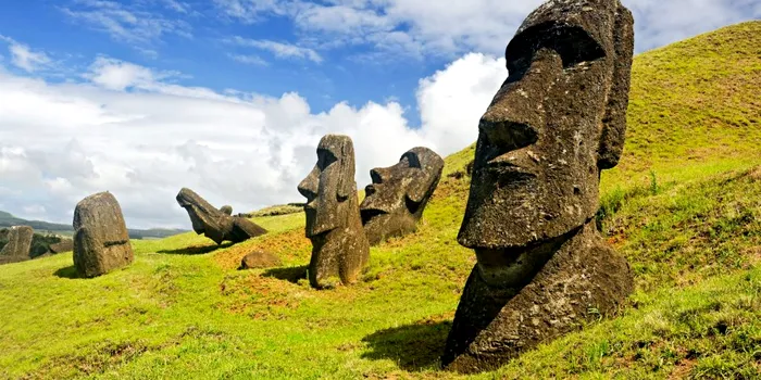 Limba pierdută a Insulei Paștelui. Ce știu lingviștii despre sistemul de glife rongorongo