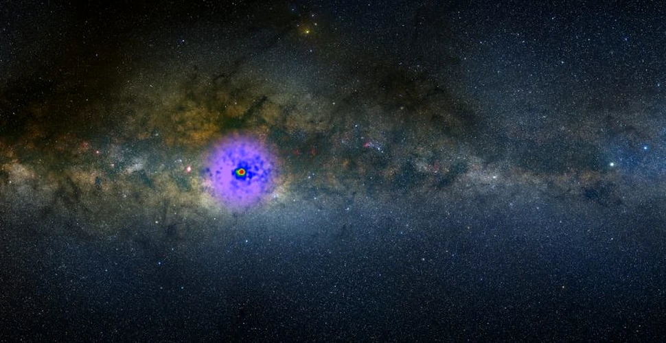 O nouă analiză încearcă să explice strălucirea misterioasă din centrul galaxiei Calea Lactee