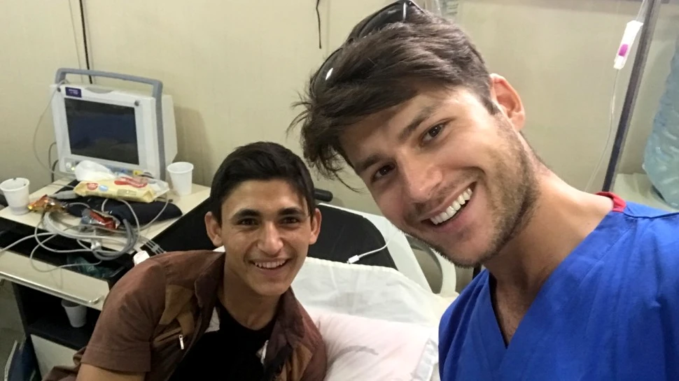 GALERIE FOTO. Voluntar în cea mai periculoasă zonă de pe glob: medicul român care a tratat refugiaţi răniţi de gloanţe şi explozii în Irak