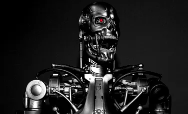 Experţii de la Cambridge vor studia dacă este posibil ca o revoltă a roboţilor să ducă la dispariţia speciei umane